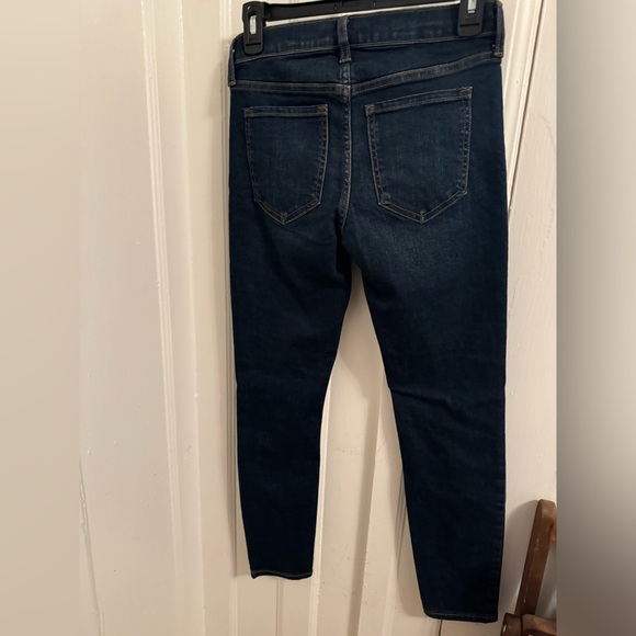 Cute 25Petite Banana mid-rise skinny fit jeans! - Picture 4 of 4